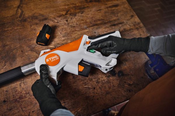 Висоторіз акумуляторний STIHL HTA 30 (LA050116408)