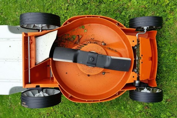Газонокосарка акумуляторна STIHL RMА 235 (63110111411)