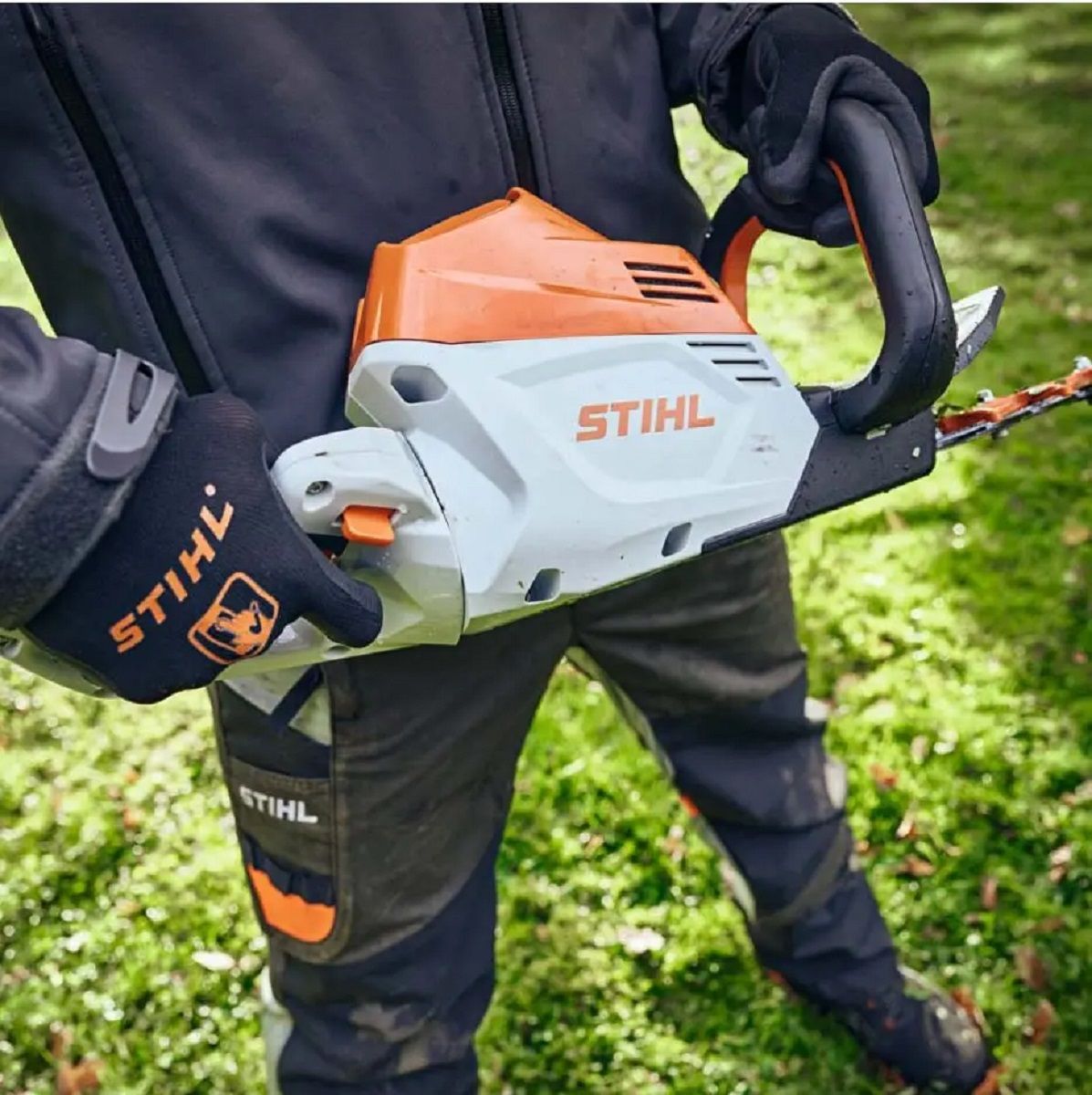 Кусторез аккумуляторный STIHL HSA 100 (HA070113504) купить в Киеве c  официальной гарантией - только оригинал